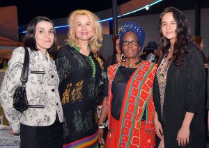 In poza: E.S., doamna Thenjiwe Ethel Mtintso, Ambasadorul Republicii Africii de Sud in Romania si echipa Exotique